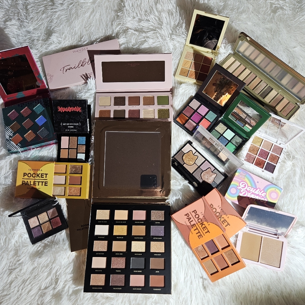 Huge Makeup Eyeshadow Palette Lot:    NARS HUDA Beauty Wander Sephora Half Caked